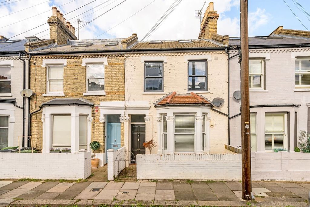 Property photo 1 of 8