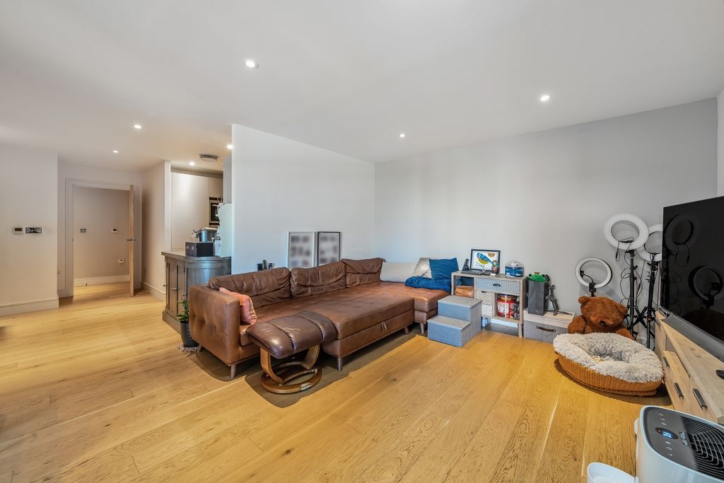 Property photo 3 of 7 1177607 (2)