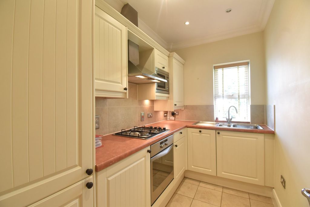 Property photo 3 of 9