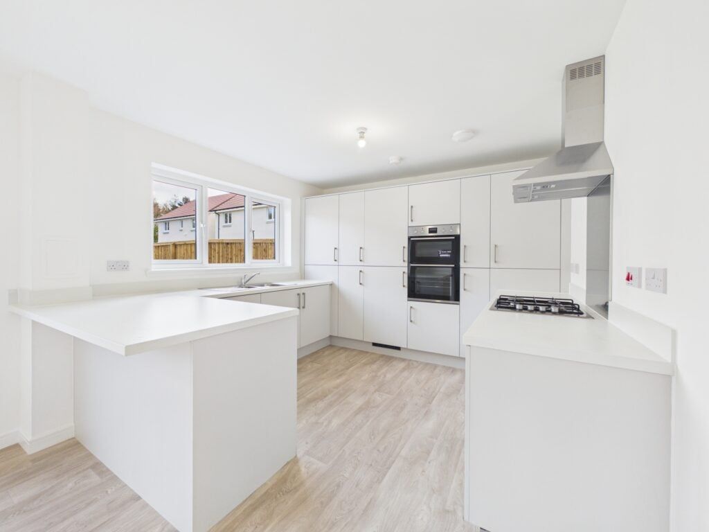 Property photo 2 of 26