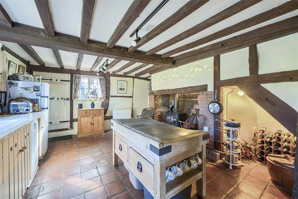 Property photo 3 of 33