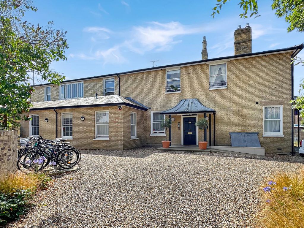 Property photo 1 of 12 Img (4).Jpg