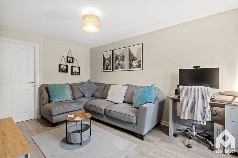 Property photo 3 of 11 Photo 7