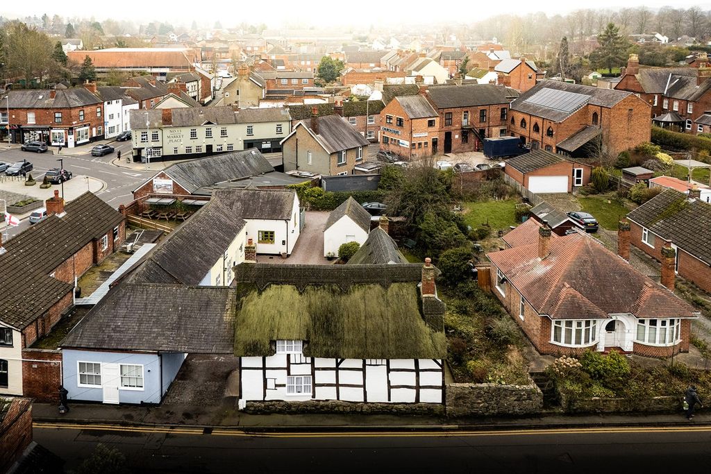 Property photo 2 of 48 Shepshed Village