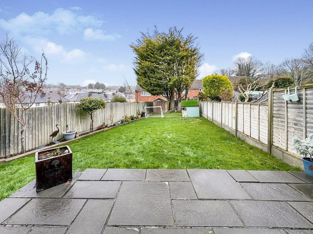 Property photo 3 of 10