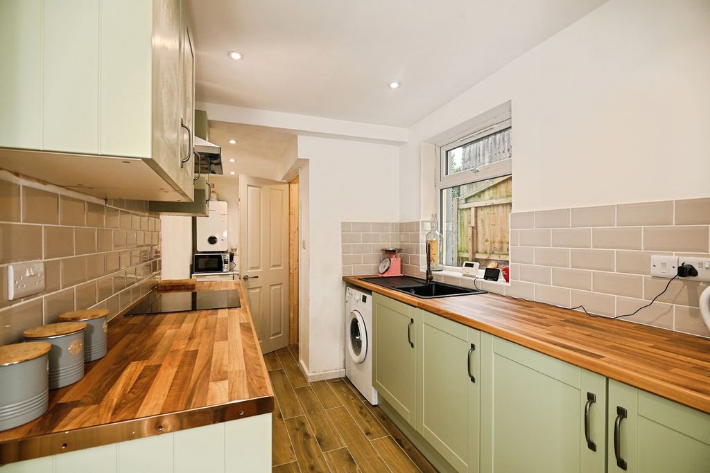 Property photo 2 of 16 Pbox-Img.Jpg