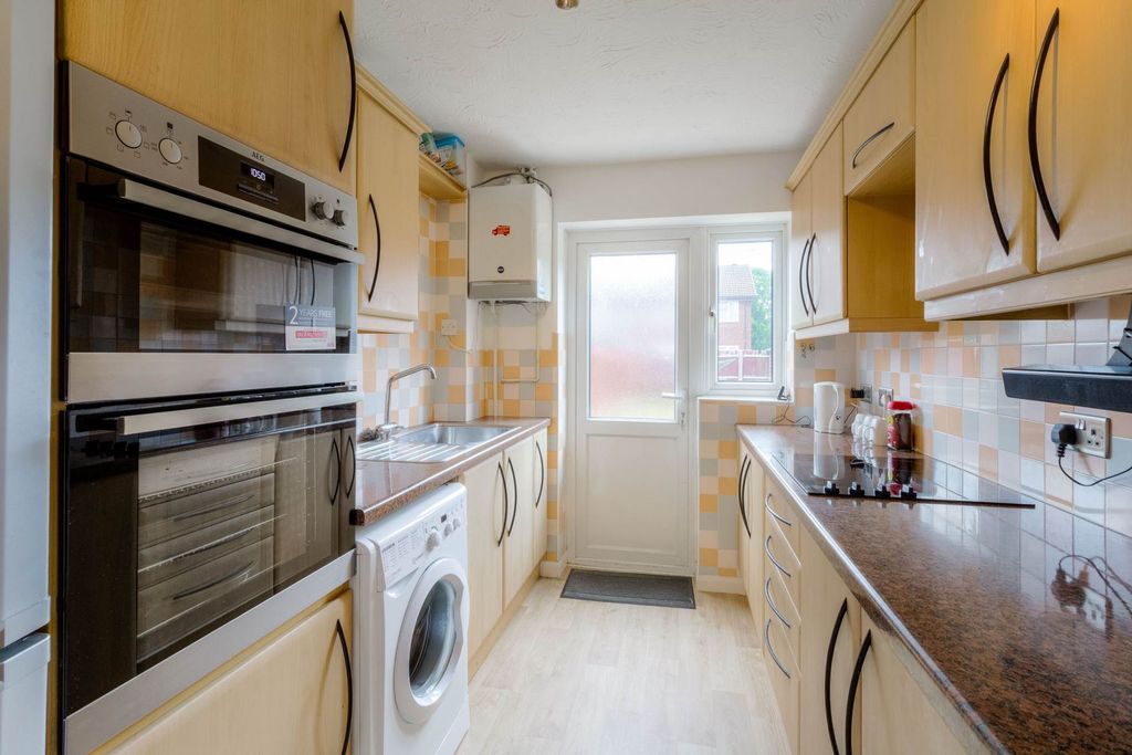 Property photo 2 of 15