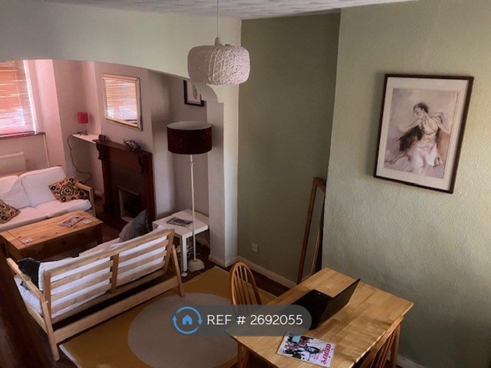 Property photo 2 of 15 Lounge