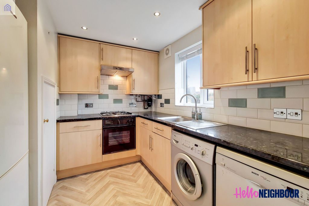 Property photo 3 of 13 Photo 2