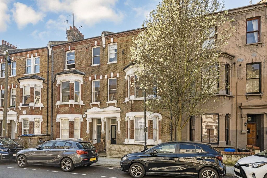 Property photo 1 of 7