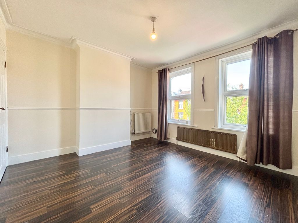 Property photo 1 of 6 Img_2211