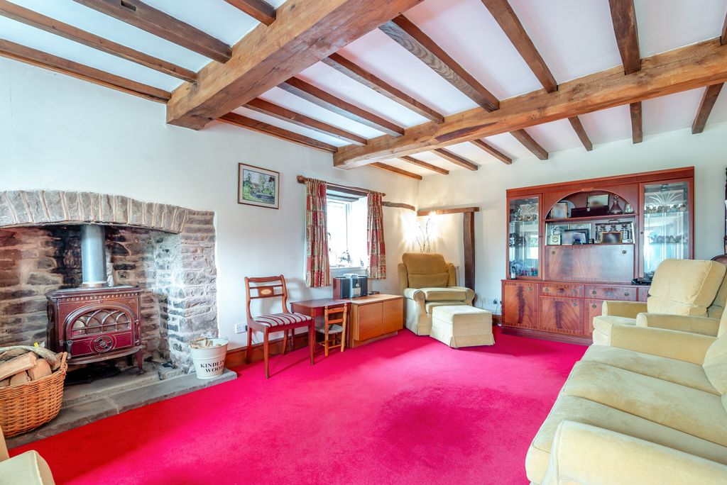 Property photo 3 of 31
