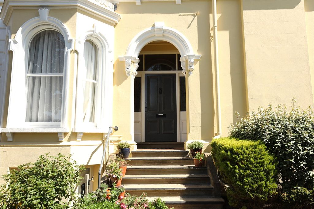 Property photo 1 of 15 Entrance