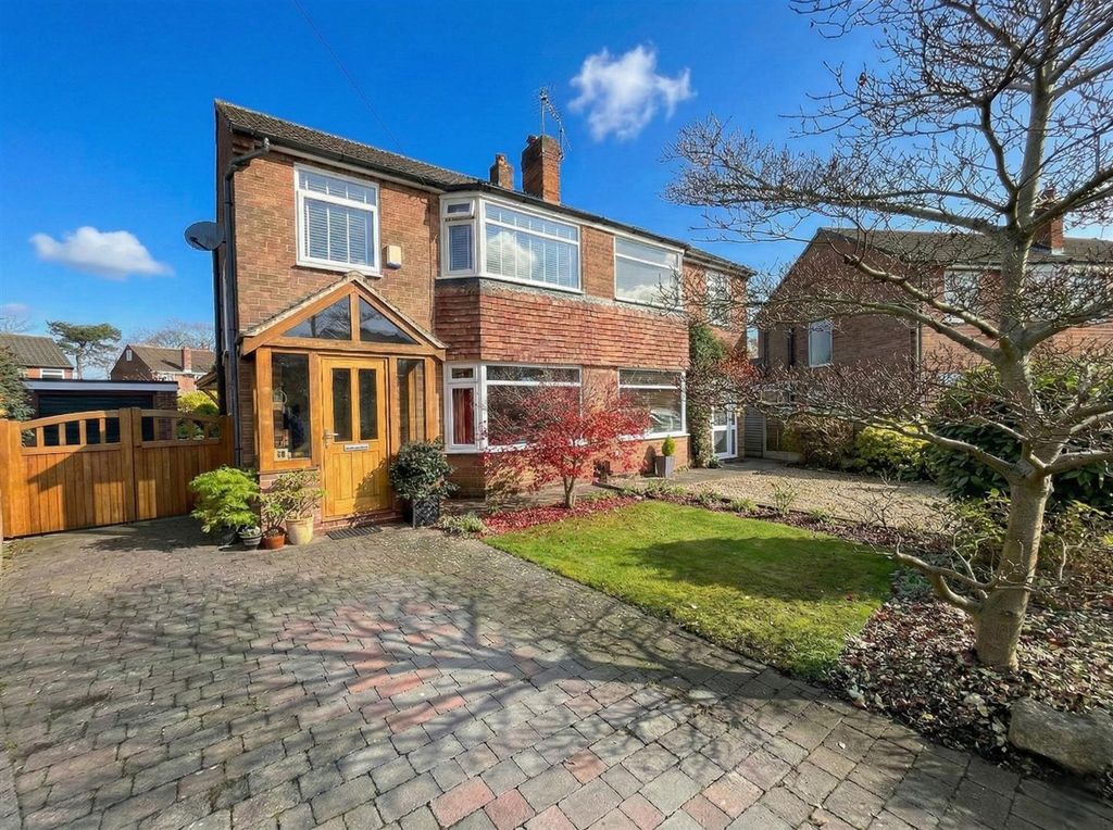 Property photo 1 of 36 Main