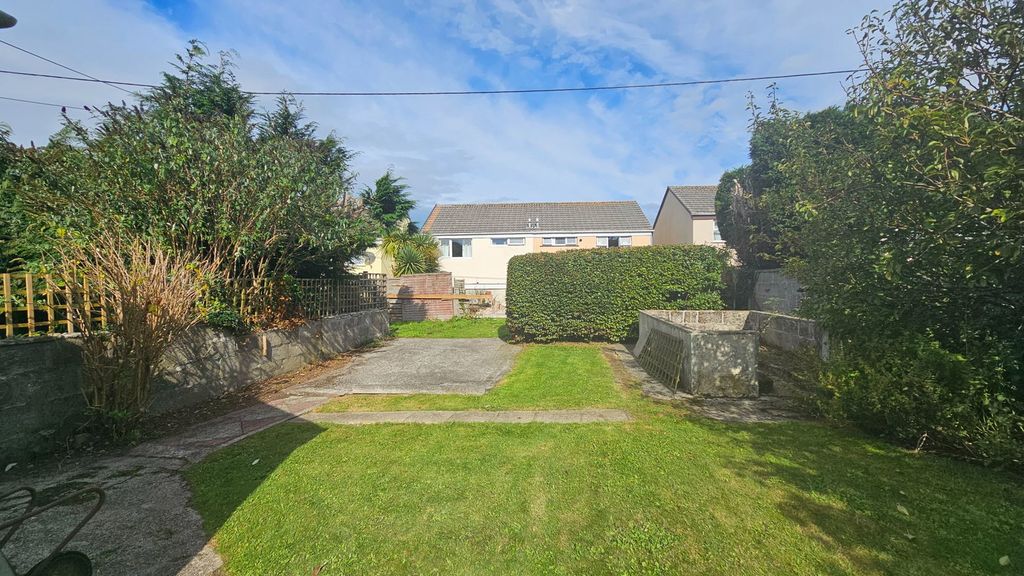 Property photo 3 of 14