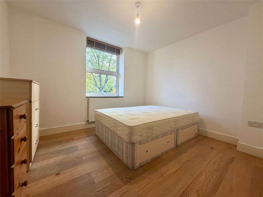 Property photo 2 of 5 Picture No. 04