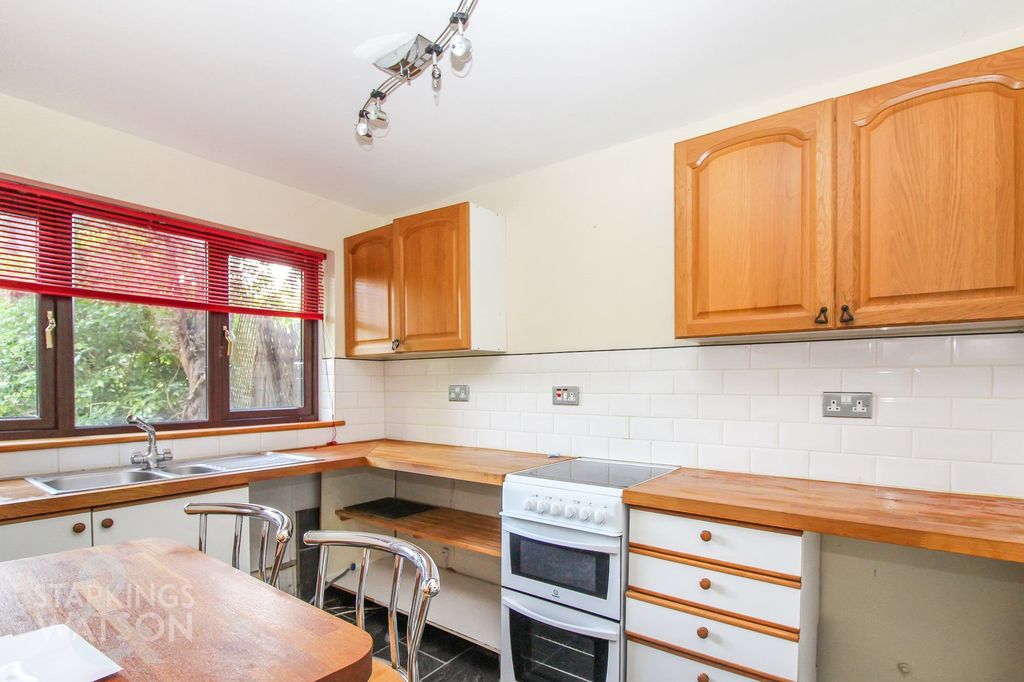 Property photo 3 of 9