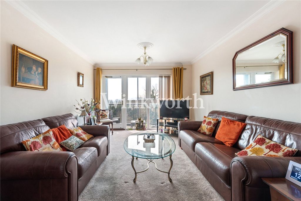 Property photo 2 of 17 Picture No. 05