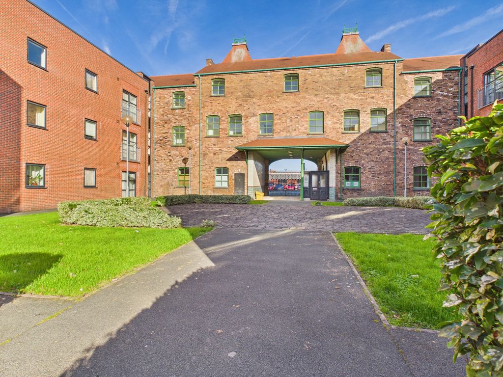 Property photo 1 of 8