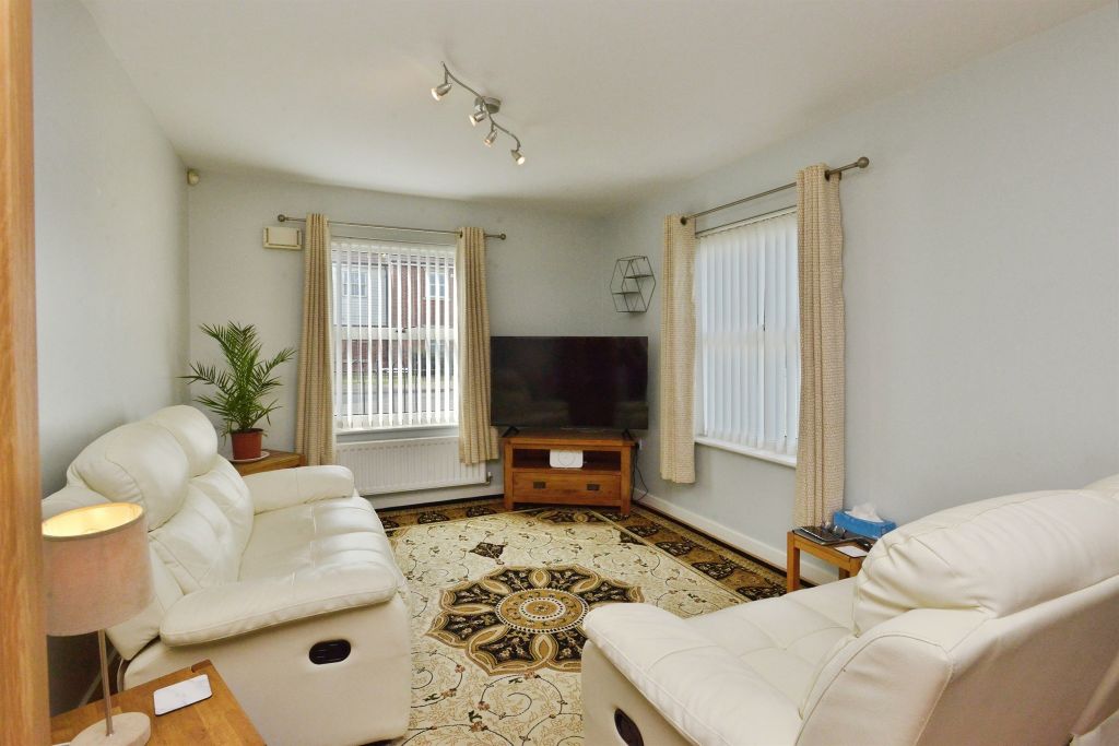 Property photo 2 of 17