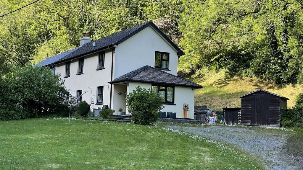 Property photo 2 of 24 Brook 1 Main Picture.Jpg