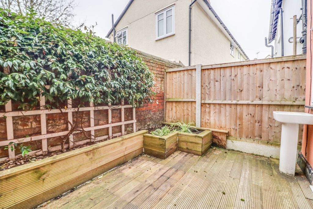 Property photo 2 of 12 Picture No. 04