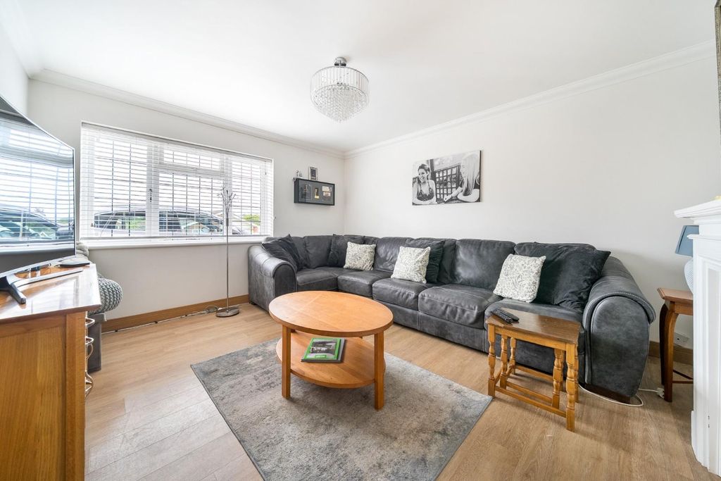 Property photo 1 of 20 1463714-2-6A0B170Ad0c09-Arw.Jpg