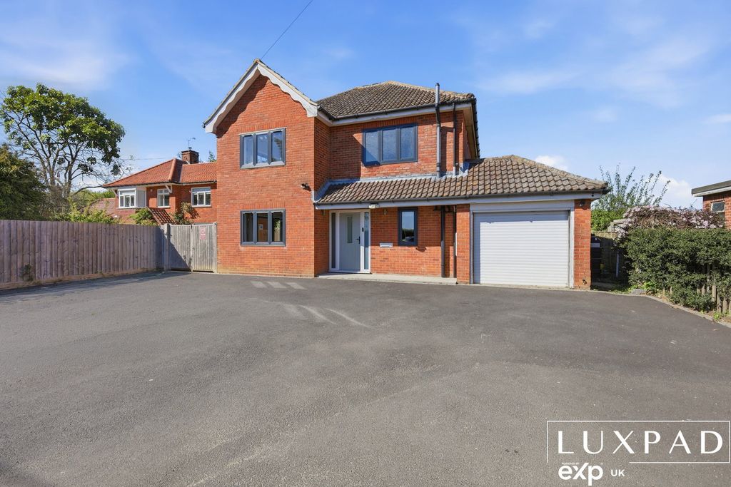 Property photo 1 of 27