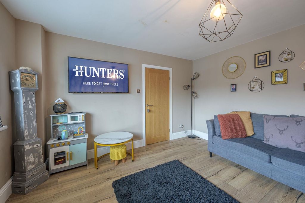 Property photo 3 of 20