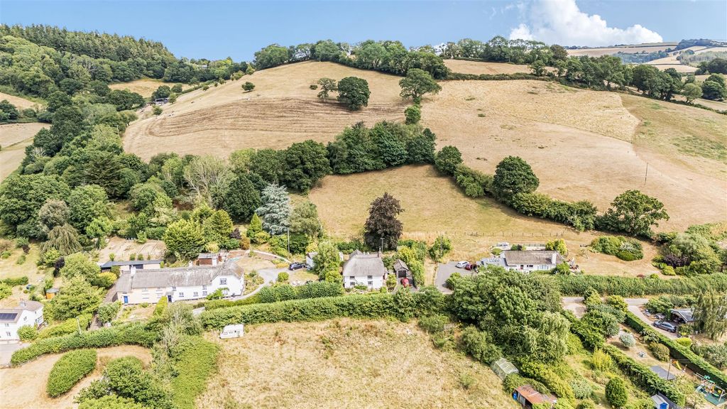 Property photo 1 of 15 1