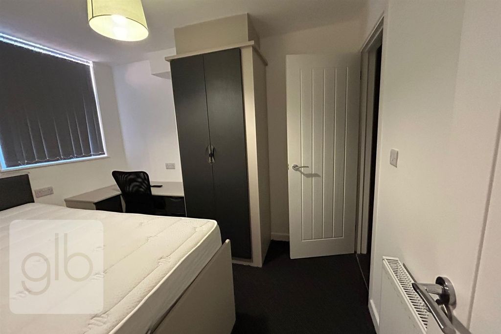 Property photo 2 of 6 2.Png