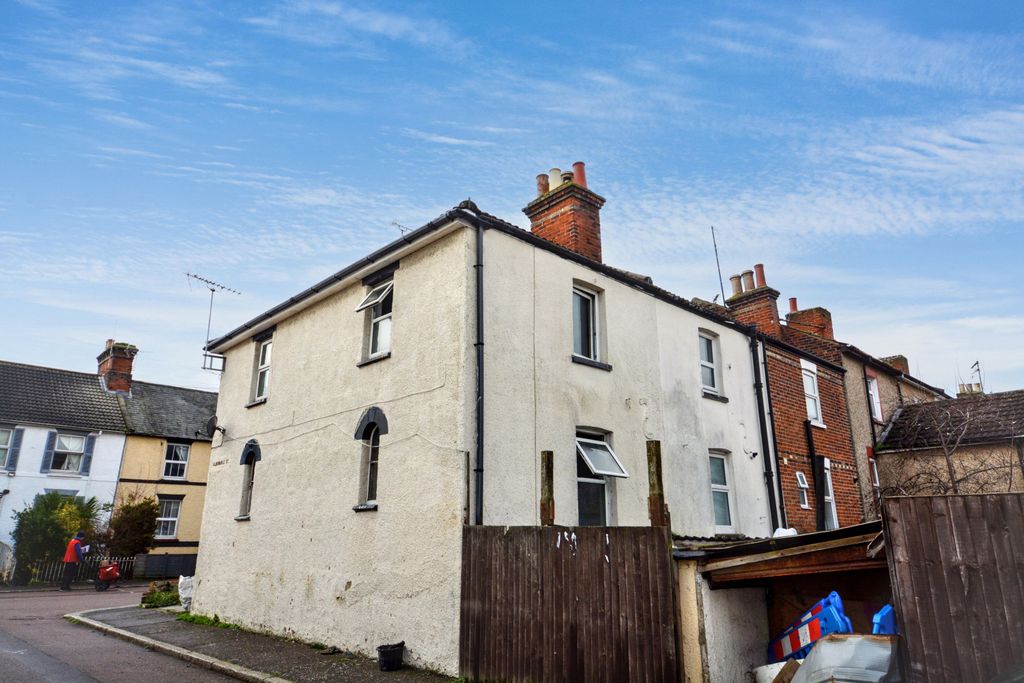 Property photo 2 of 15 12 Maria Street, Harwich, Essex, Co12 3Ht