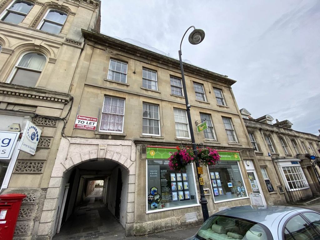 Property photo 1 of 7 Front