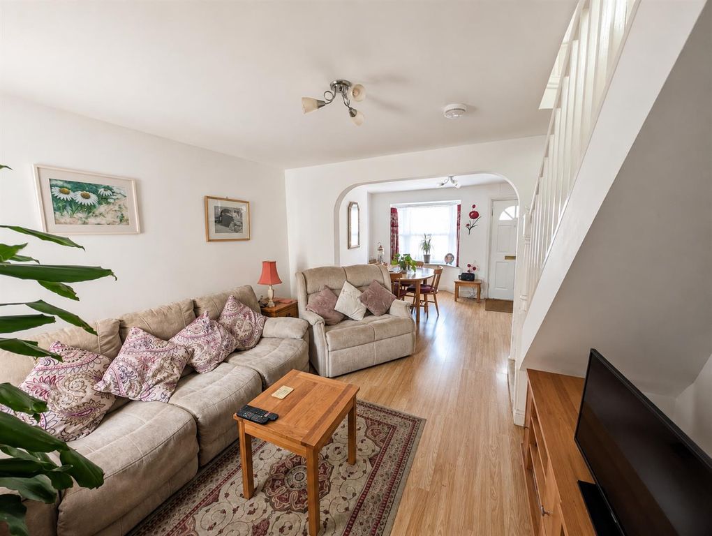 Property photo 2 of 14 96 Framfield Road - Lounge.Png