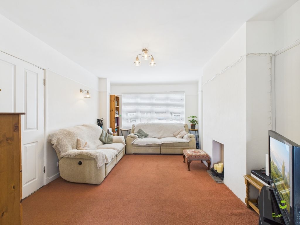 Property photo 2 of 14 Presented By Kevin At Ewemove Bexleyheath And Dart