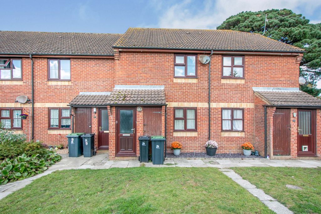 Property photo 1 of 8