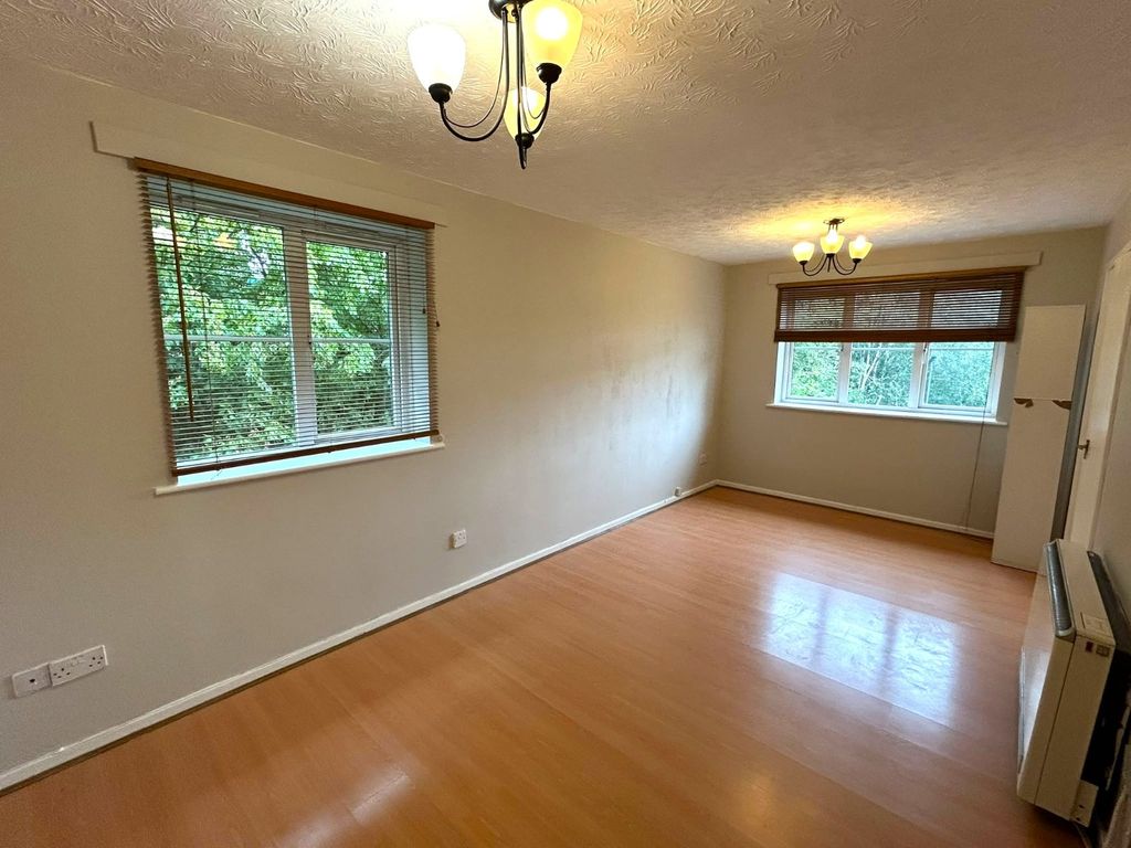 Property photo 2 of 12 Picture No. 05
