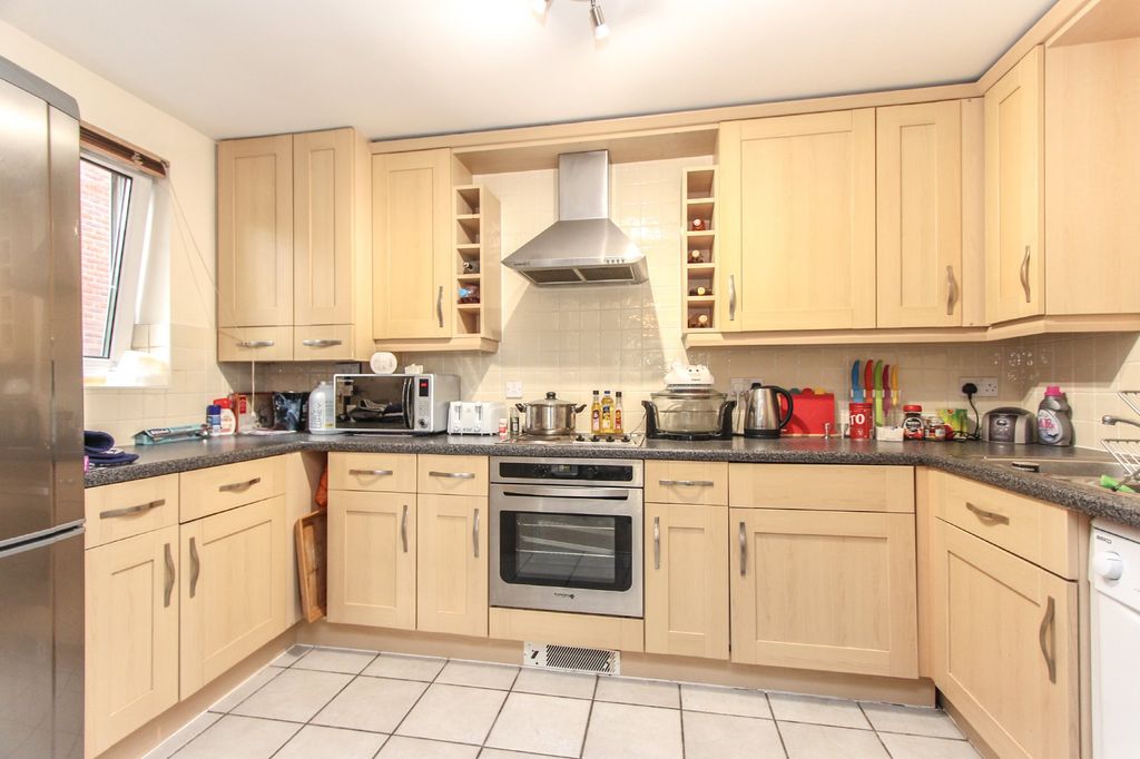 Property photo 3 of 10 Photo 03