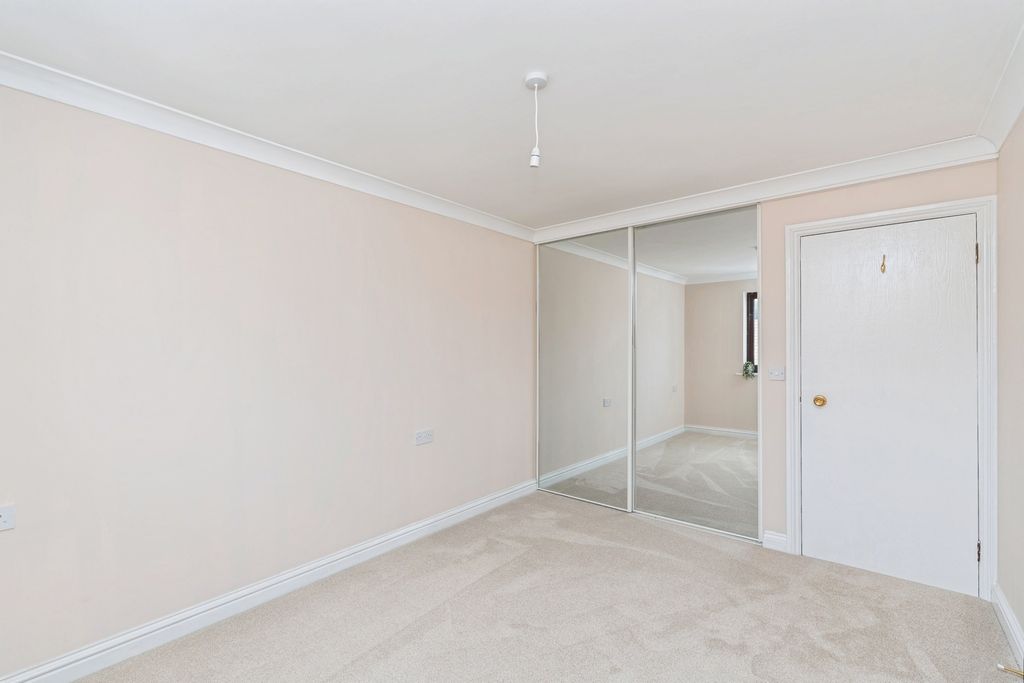 Property photo 3 of 11 Pbox-Img.Jpg