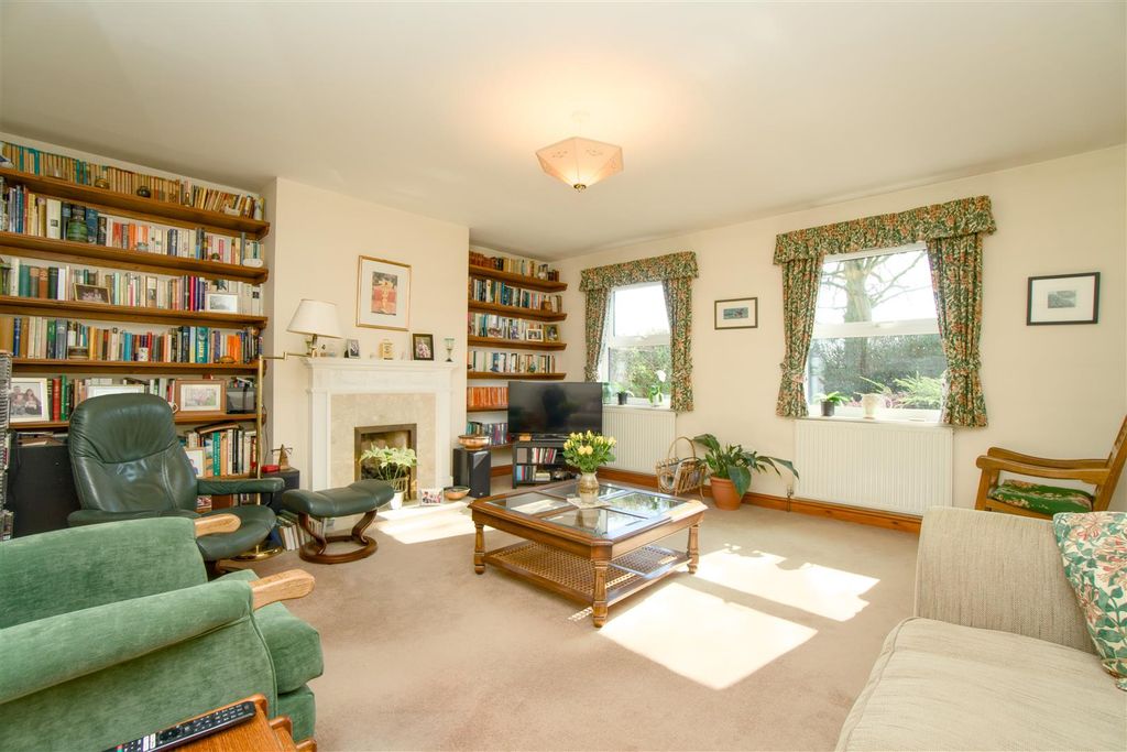 Property photo 2 of 17 Dsc03979.Jpg