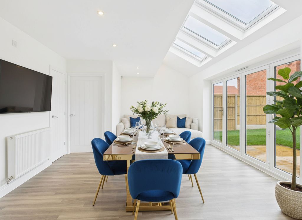 Property photo 2 of 16 Cam04425G0Pr0366Still012001