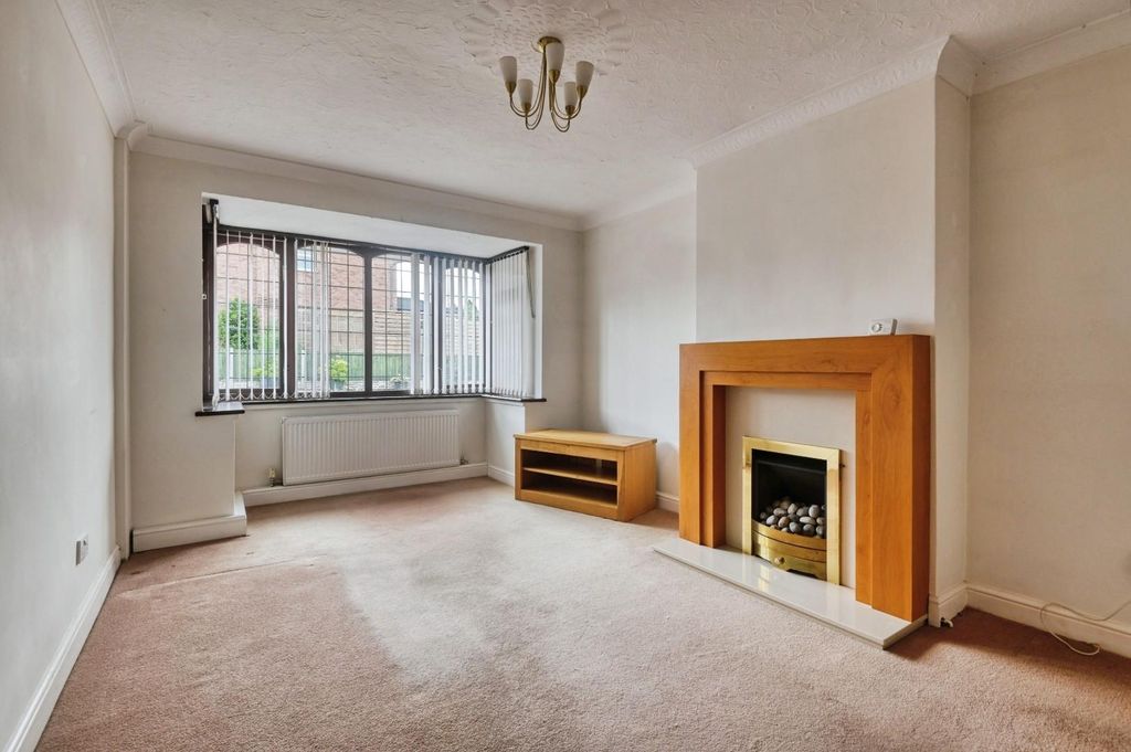 Property photo 3 of 18 10Dov8.Jpg