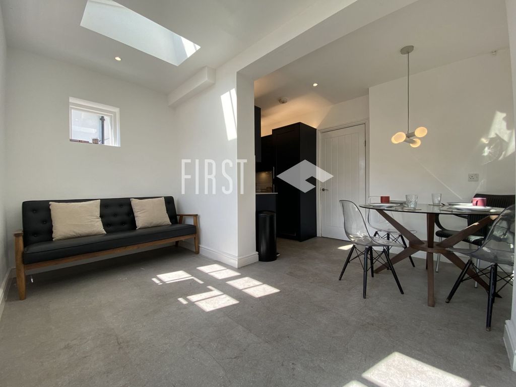 Property photo 2 of 17 Photo 14