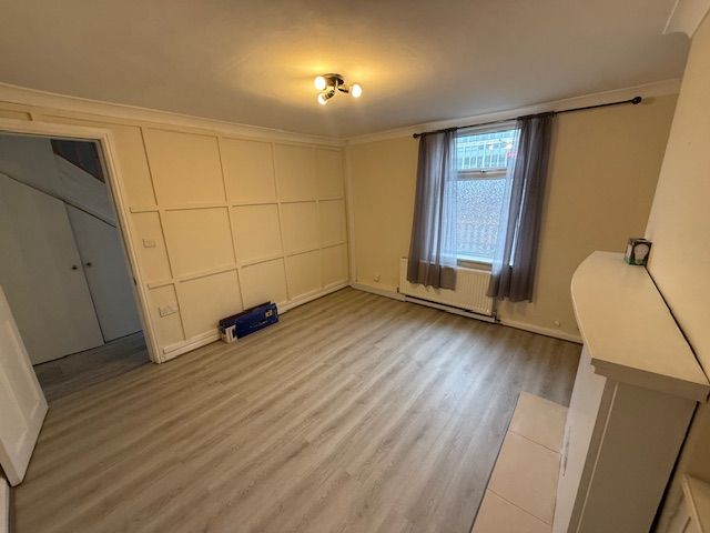 Property photo 3 of 17 Image