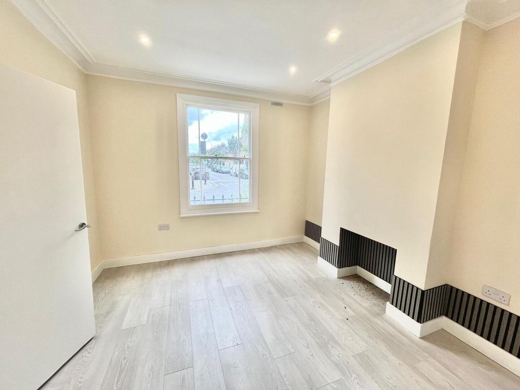 Property photo 3 of 8 Living Room