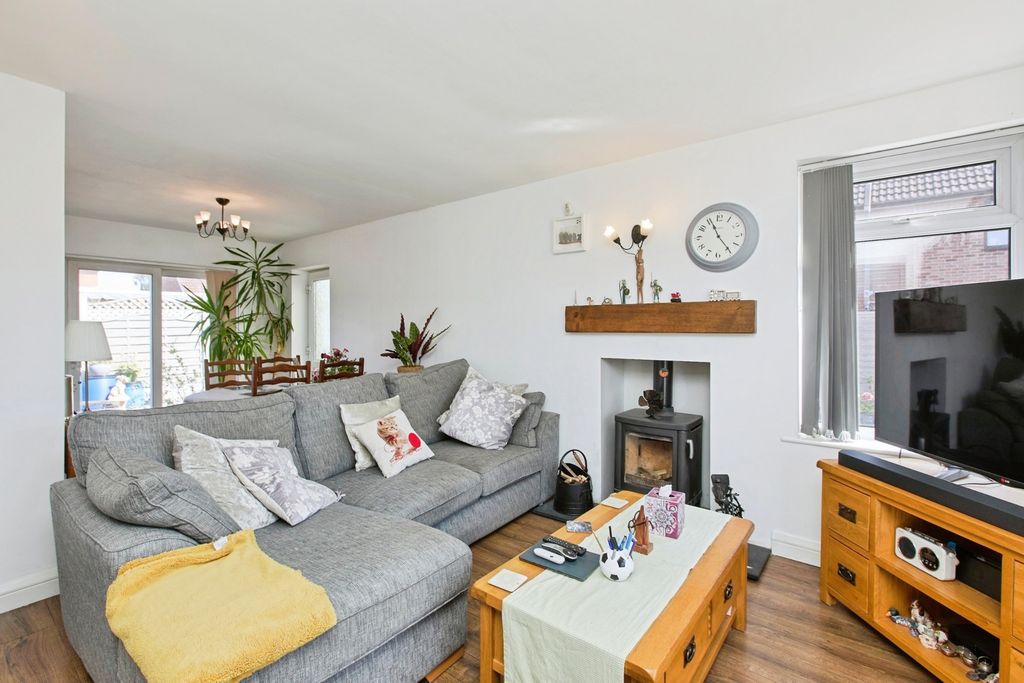 Property photo 2 of 17 Pbox-Img.Jpg