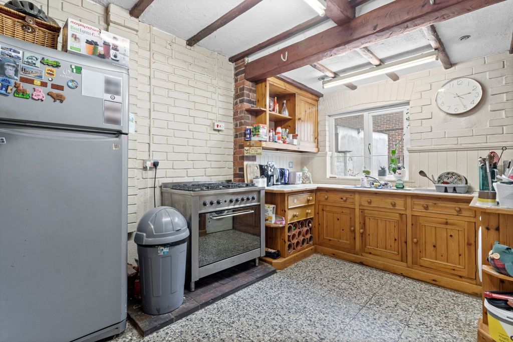 Property photo 3 of 13 Kitchen
