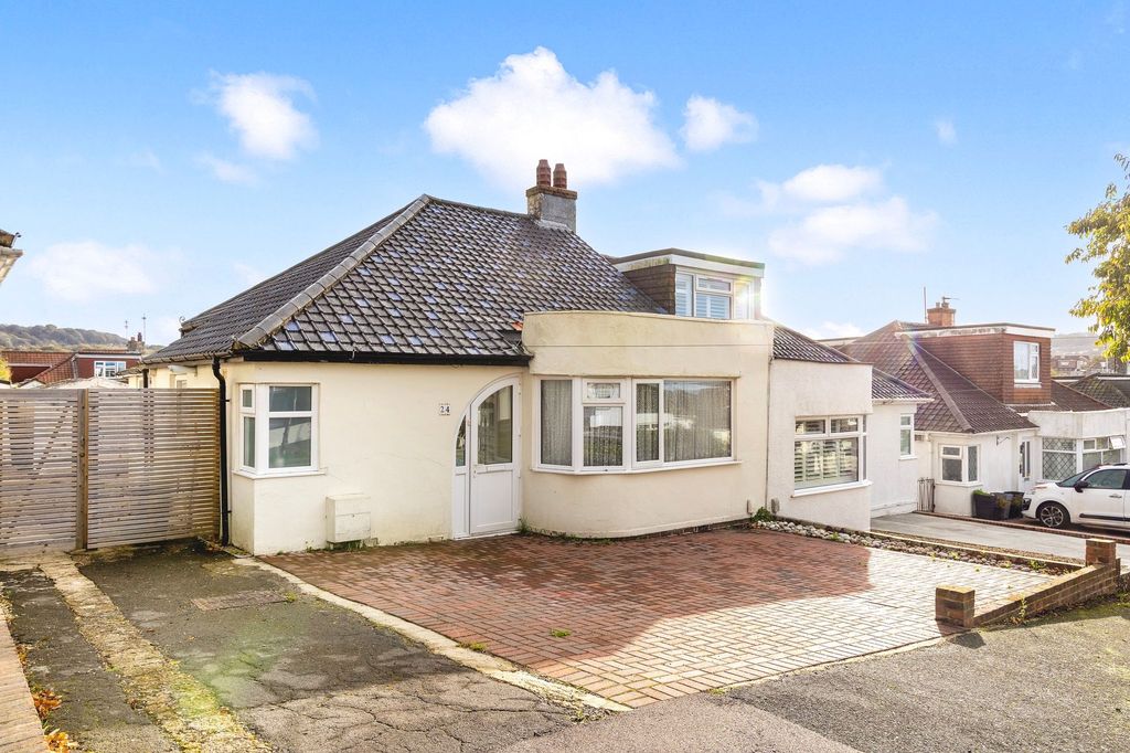 Property photo 1 of 25