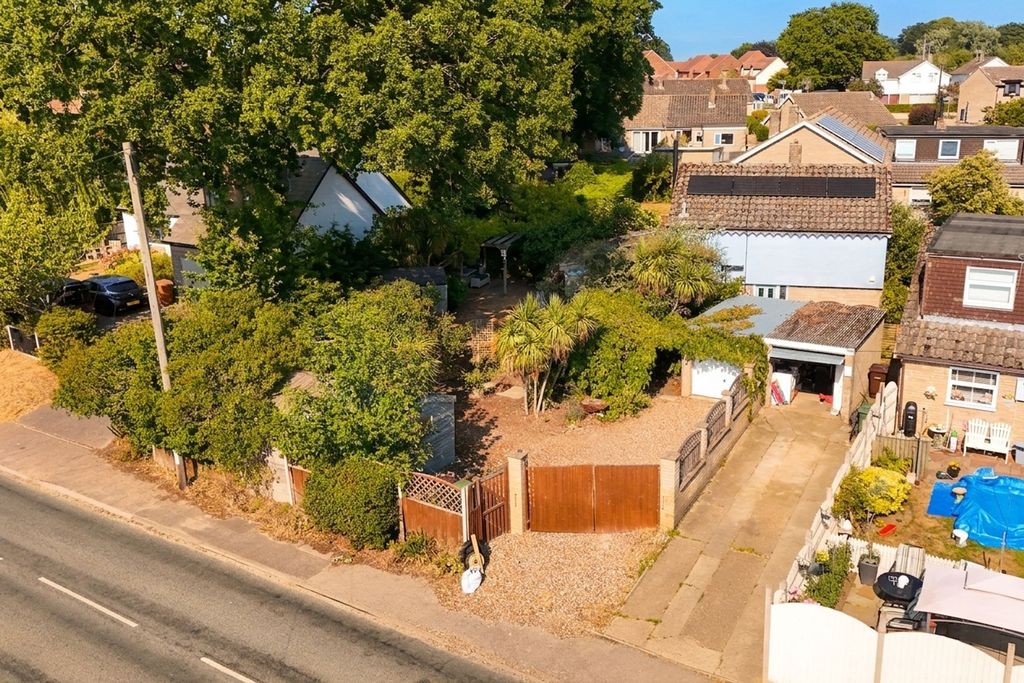 Property photo 2 of 21