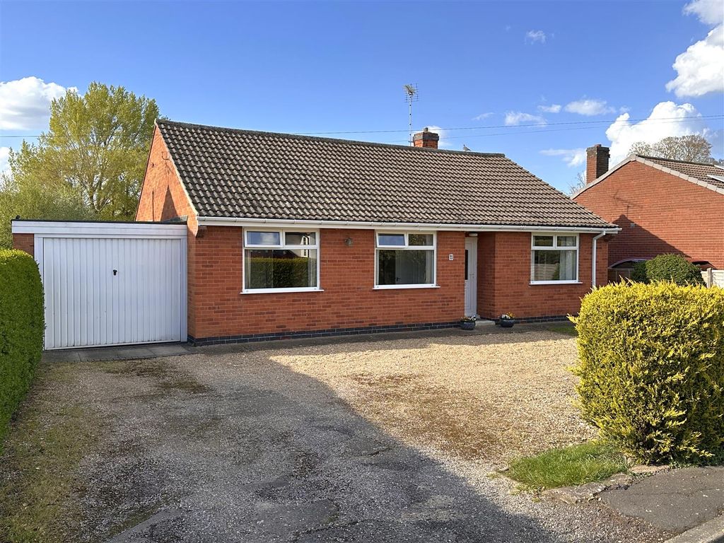 Property photo 1 of 24 Front Aspect 055